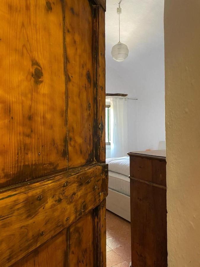 Casa vacanza Pegrini nel centro storico di Gavi Esterno foto